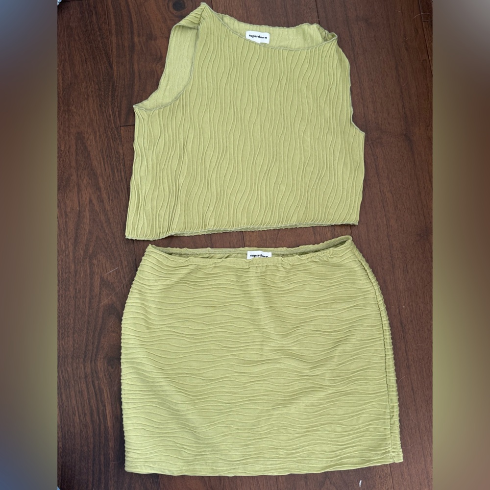 superdown Textured Green Crop Top